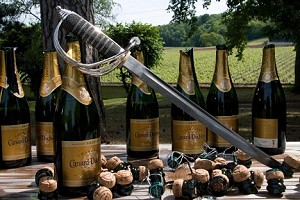 Самая дорогая в мире сабля для открывания шампанского