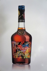 Коньяк Hennessy X Futura 2000 будет выпущен ограниченной партией