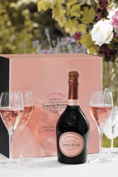 Подарочный набор Laurent Perrier Cuvee Rose для влюбленных романтиков