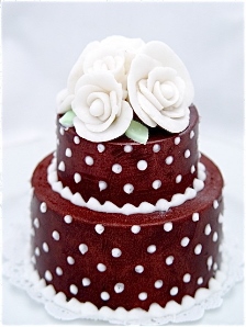 Мини-версия свадебного торта от Little Candy Cake Company