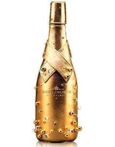 Золотой футляр для шампанского от Moët & Chandon
