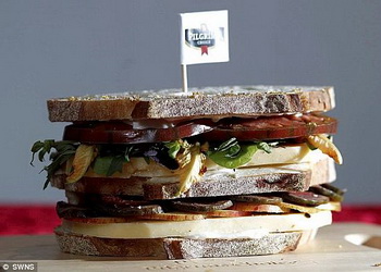 На сырном фестивале в Сомерсете представлен самый дорогой в мире сэндвич