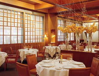 Ресторан Le Bernardin на Манхэттене признан лучшим в категории кухни с морепродуктами