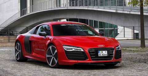 концепт Audi R8 e-tron 2013