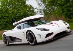 Koenigsegg E-Diff шасси подвеска