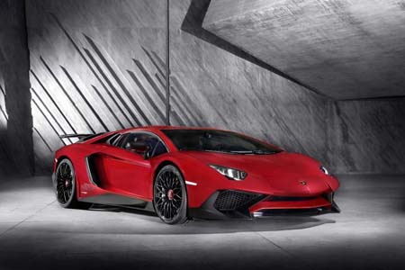 новый Lamborghini Aventador LP 750-4