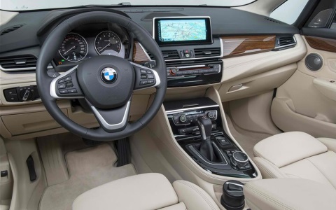 BMW 2-Series Active Tourer 2015