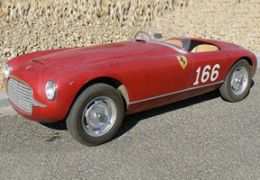 первый Ferrari