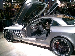 SLR McLaren: улетающий с трасс