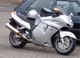 самые быстрые мотоциклы в мире Honda CBR 1100XX Blackbird