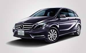 Японский эксклюзив: Mercedes-Benz B180 Northern Lights Black Limited