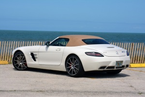 Mercedes-Benz SLS AMG Roadster GT 2013 Mercedes-Benz SLS AMG Roadster GT 2013
