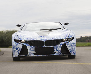 BMW планирует выпуск нового экономичного суперкара