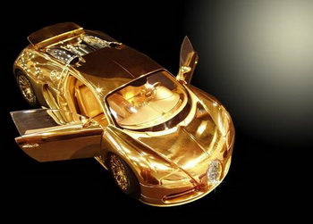Золотой Bugatti Veyron с бриллиантами