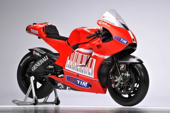Ducati представил новый мотоцикл Desmosedici GP10 для MotoGP 