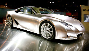 Lexus LF-A появится в 2011 году