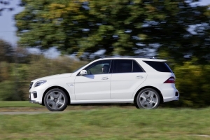 Mercedes Benz ML 63 AMG 2012 года