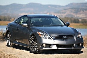 Customer Reports назвали Infiniti G37 лучшим спортивным седаном