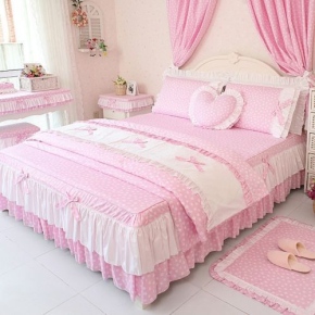спальная комната в розовых тонах