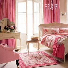 дизайн спальной комнаты в розовых тонах