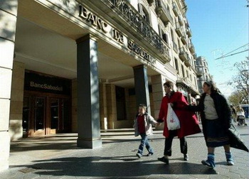 Испанские банки продолжают распродавать недвижимость