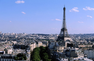 Итальянцы и русские скупают недвижимость в Париже