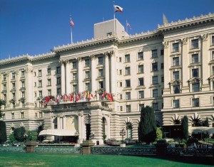 Maritz Wolff продает Fairmont San Francisco Hotel