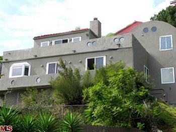 Америка Феррара выставила на продажу дом в Лос-Анджелесе